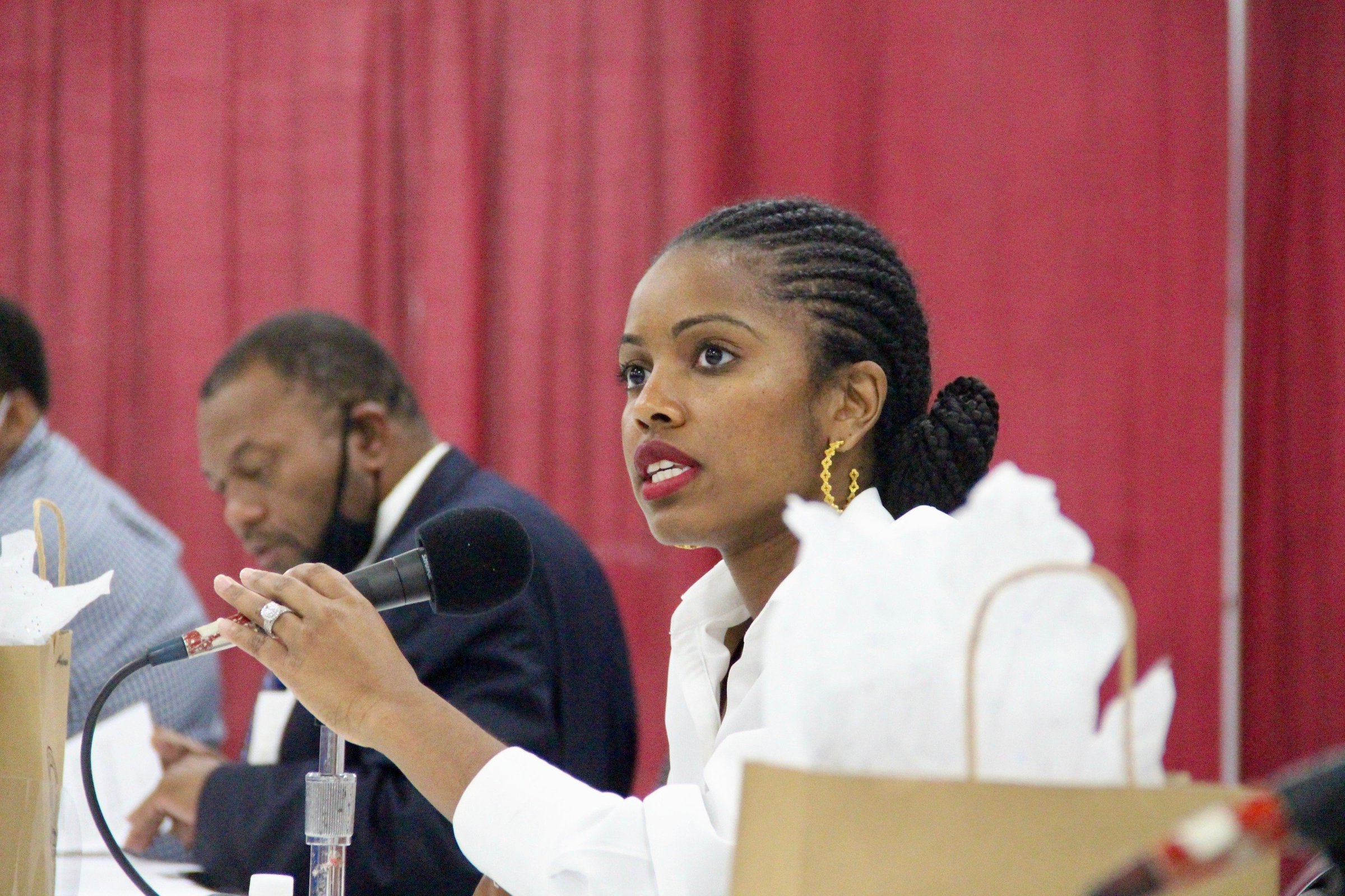 Drag strip committee to reveal track plans