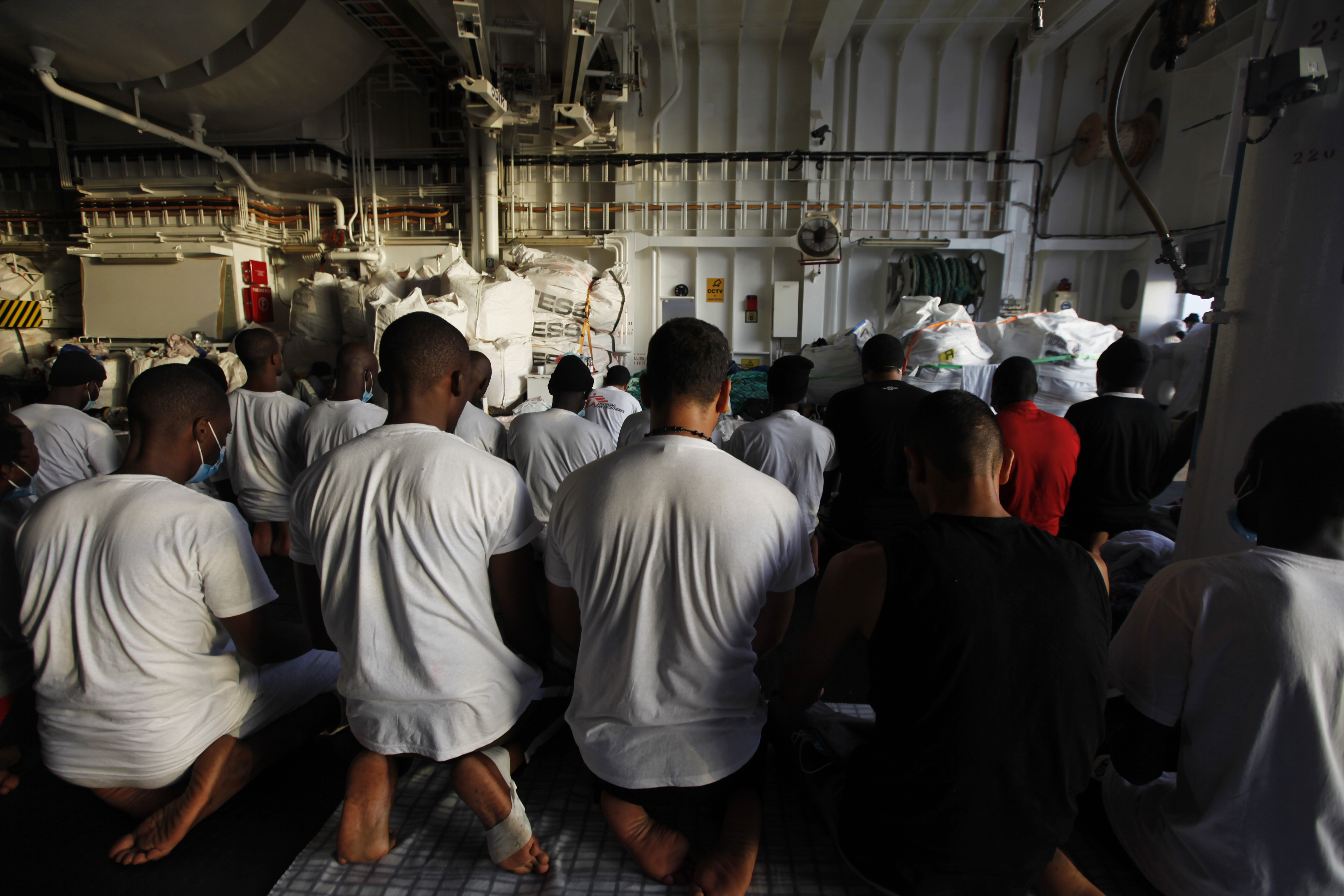 Libyan forces raid hub for migrants, seize 4,000 people - Vimarsana News