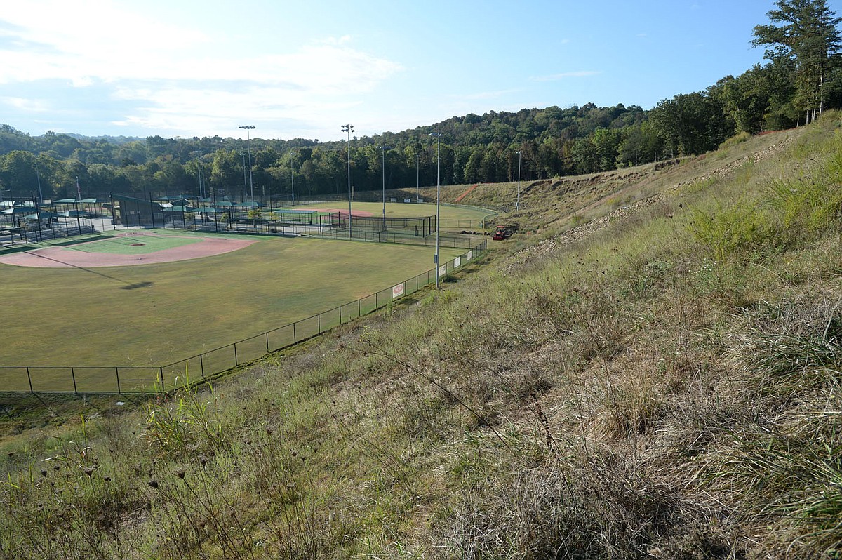俺のmokkin hills field Slope fix in store near ball fields at Kessler Mountain