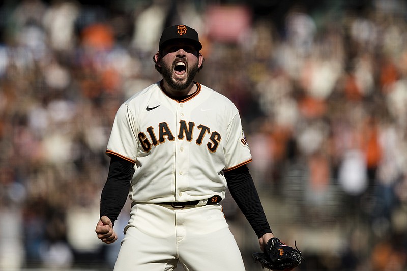 Giants win 107th game and NL West, 106win Dodgers 2nd Hot Springs