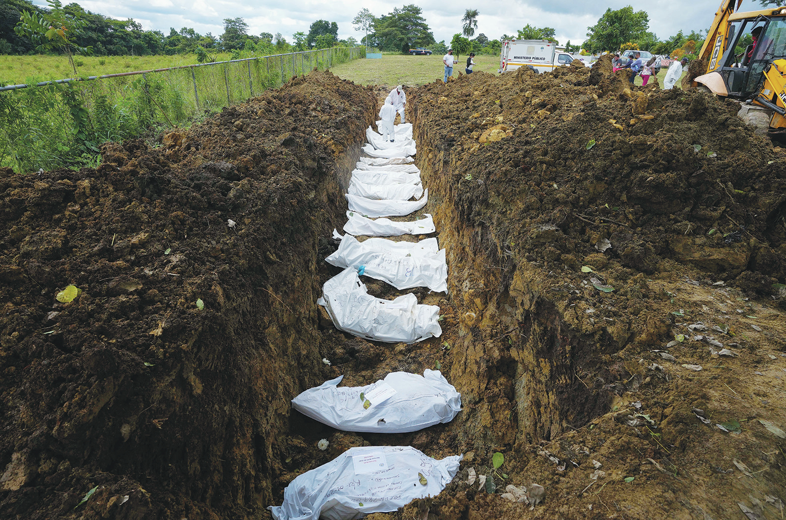 Panama burying more migrant victims of brutal Darien Gap - Vimarsana News