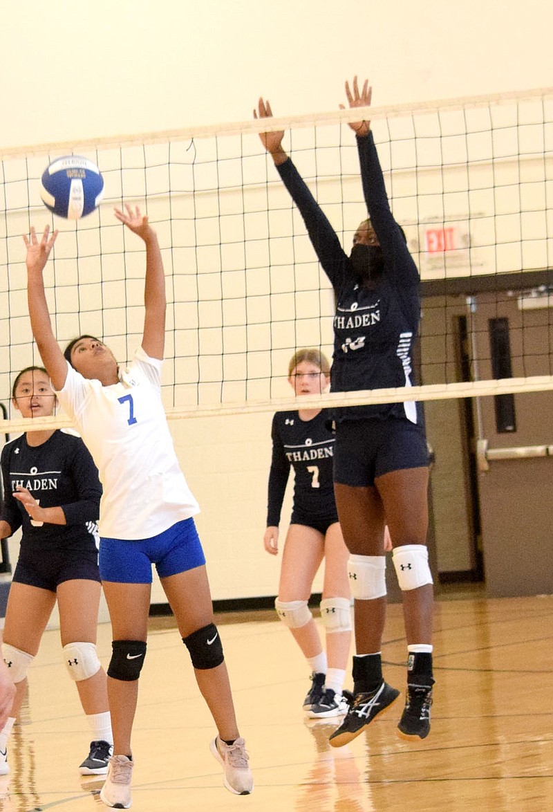 Westside Eagle Observer/MIKE ECKELS
Leslie Hernandez (Bulldog 7) sets up the ball for a hitter to send into Lady Barnstormer territory during the Oct. 7 Decatur-Thaden junior high volleyball match at Decatur Middle School gym in Decatur. The young Lady Bulldog team picked up its fourth straight win, defeating the Lady Barnstormers 25-19, 25-18.