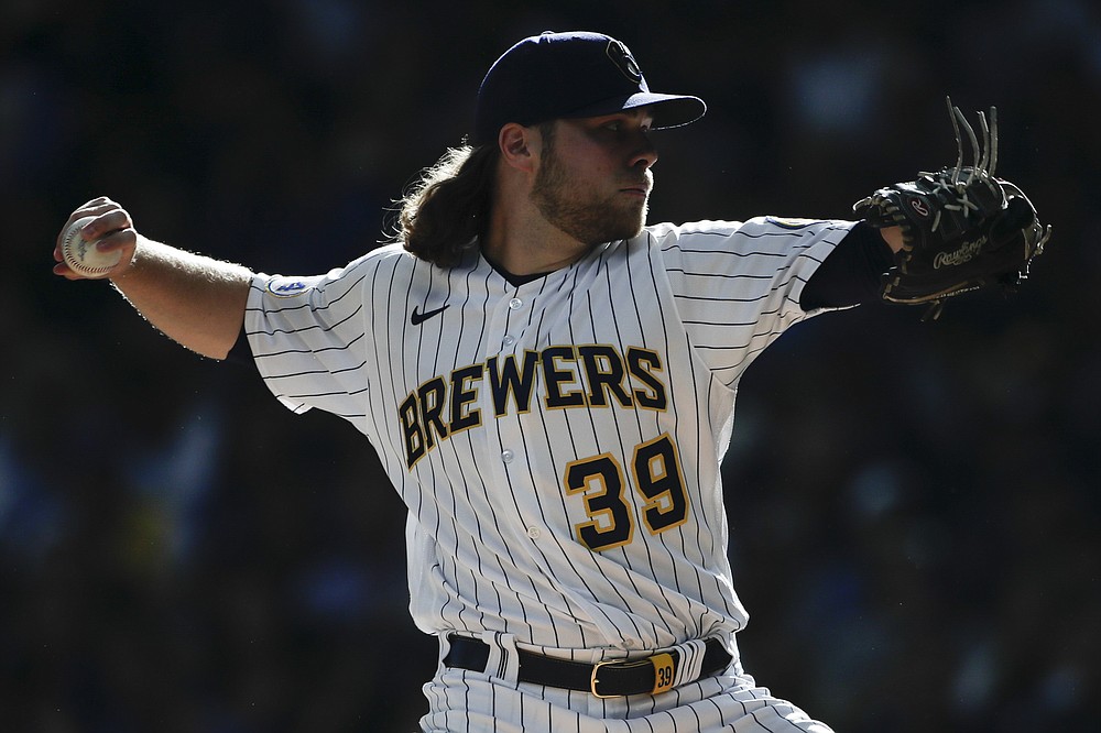 Charlie Morton throws 6 solid frames in loss to Brewers