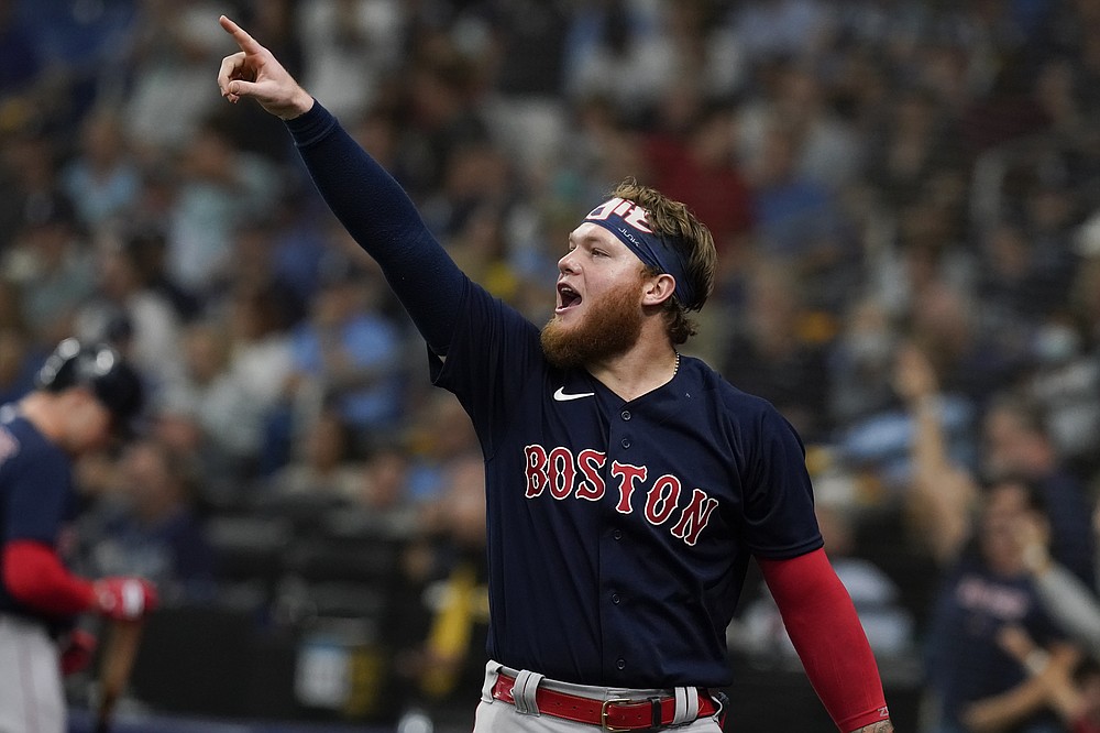 Red Sox News: Alex Verdugo mocks J.D. Martinez for lack of fashion