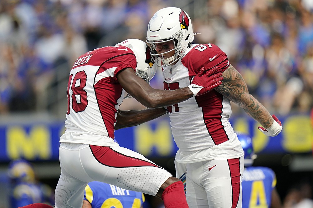 Arizona Cardinals tight end Maxx Williams, right, right, celebrates his touchdown with wide receiver AJ Green (18) during the first half of an NFL football game against the Rams Los Angeles on Sunday, October 3, 2021, in Inglewood, California.  (AP Photo / Jae C. Hong)