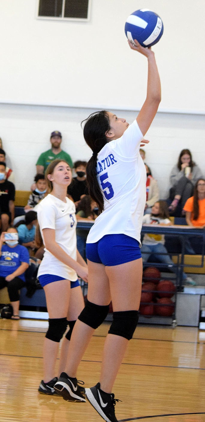 Lady Bulldogs drop one, pickup a win in final week of volleyball season