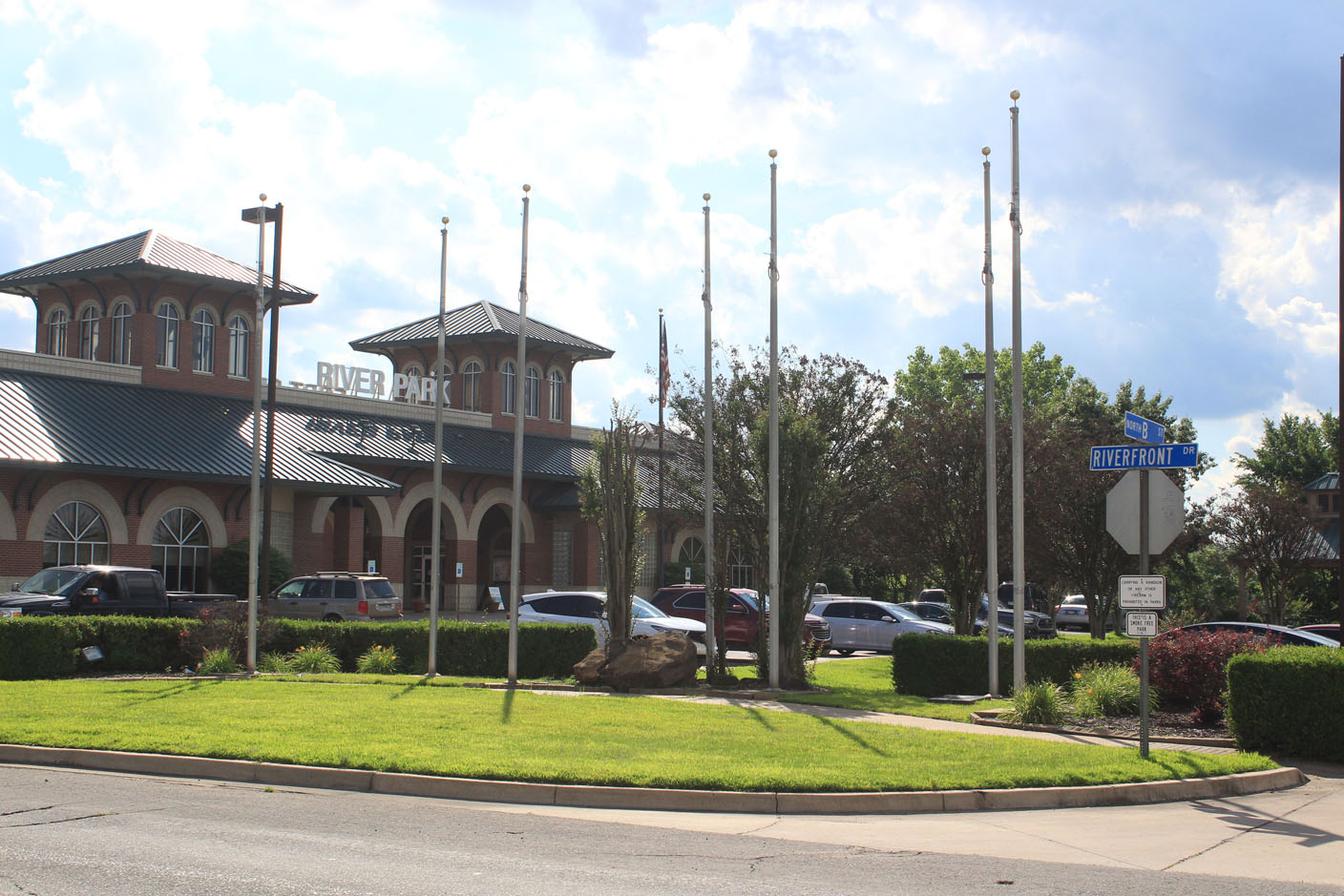 Court files order against Fort Smith in flag display lawsuit - Vimarsana News