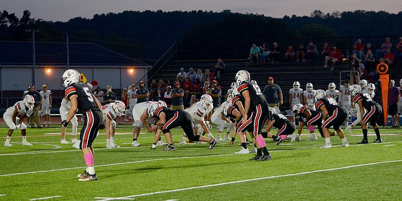 Al Gaspeny/Special to McDonald County Press
The defense shut down Reeds Spring as McDonald County won its fourth in a row Friday night. The Mustangs have outscored opponents 142-40 during the streak.