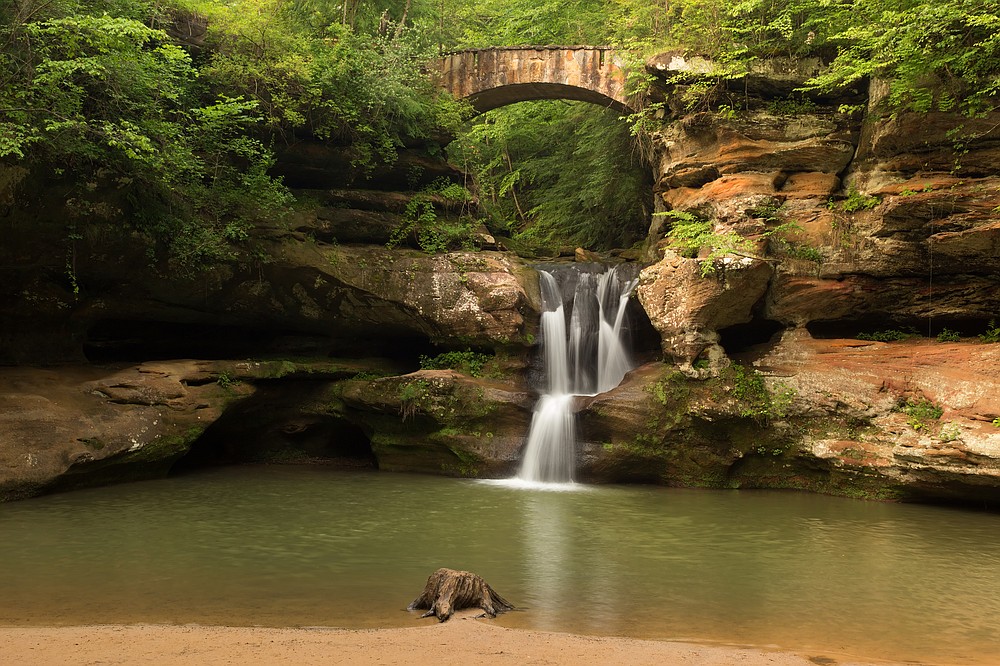 Upper Falls at Old Man's Cave at Hocking Hills State Park in Ohio. (Dreamstime/TNS)