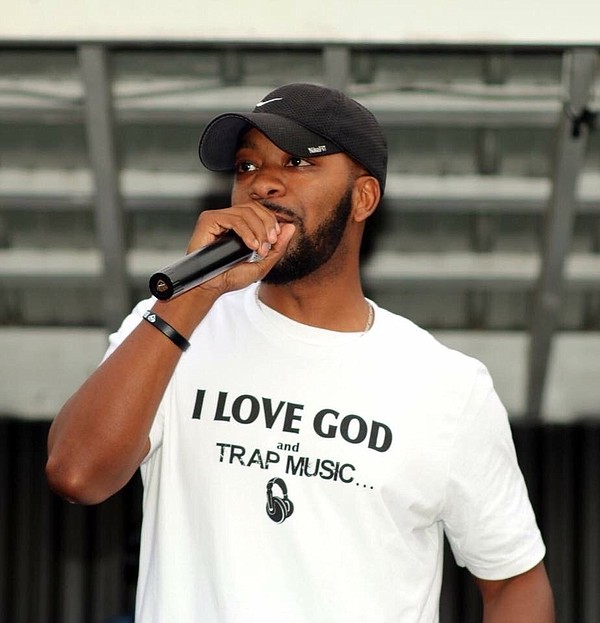 i love god and trap music shirt