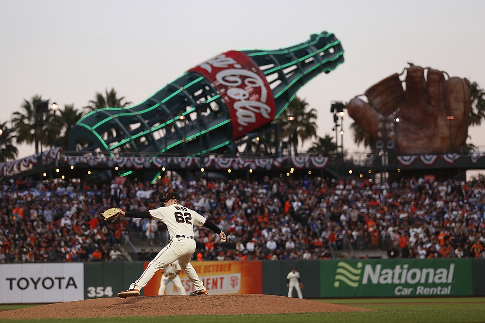 Dodgers eliminate Giants on controversial check swing by Wilmer