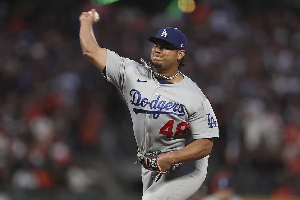 NLDS Game 5 thriller ends with controversial call and Dodgers win