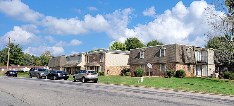 Camelot Apartments on Old Warren Road is pictured Friday, Oct. 15, 2021. (Pine Bluff Commercial/I.C. Murrell)