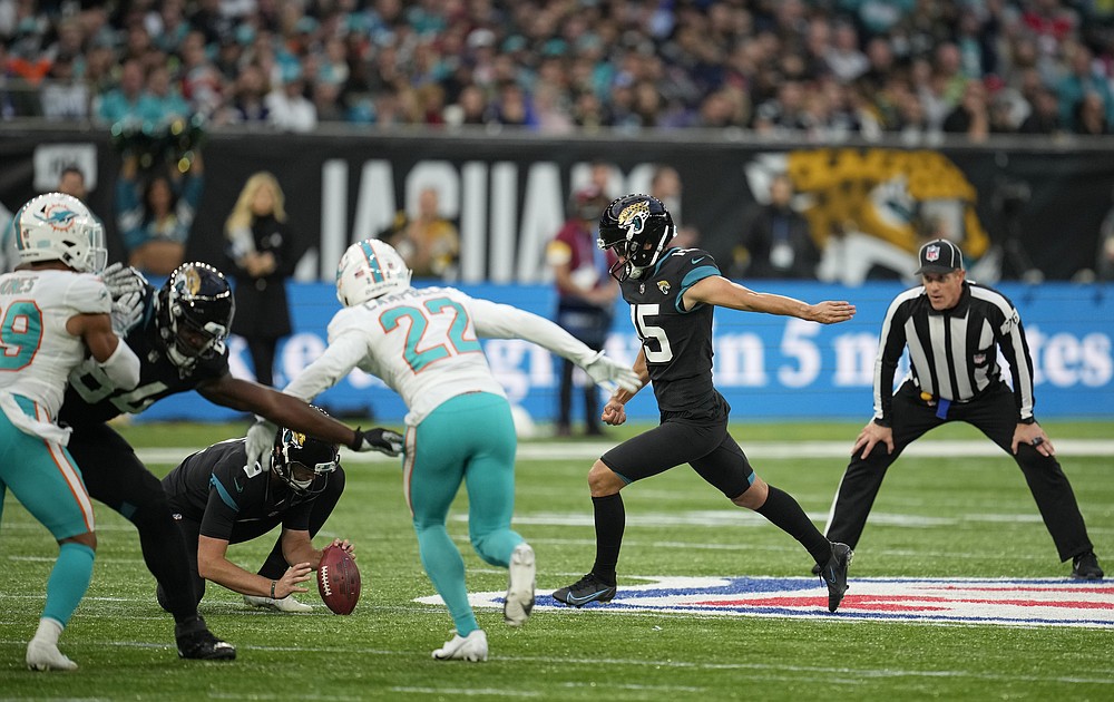 Jaguars' rely on Matthew Wright's two clutch field goals to snap losing  streak