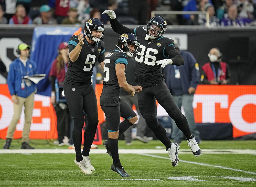 Jaguars' rely on Matthew Wright's two clutch field goals to snap losing  streak