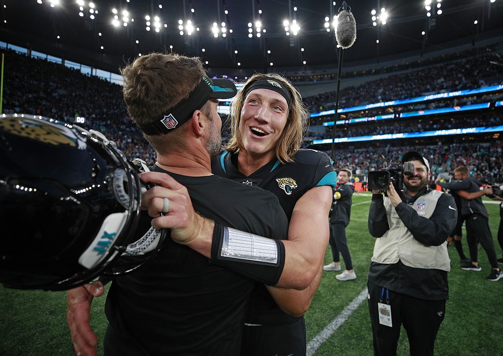 Jaguars' rely on Matthew Wright's two clutch field goals to snap losing  streak