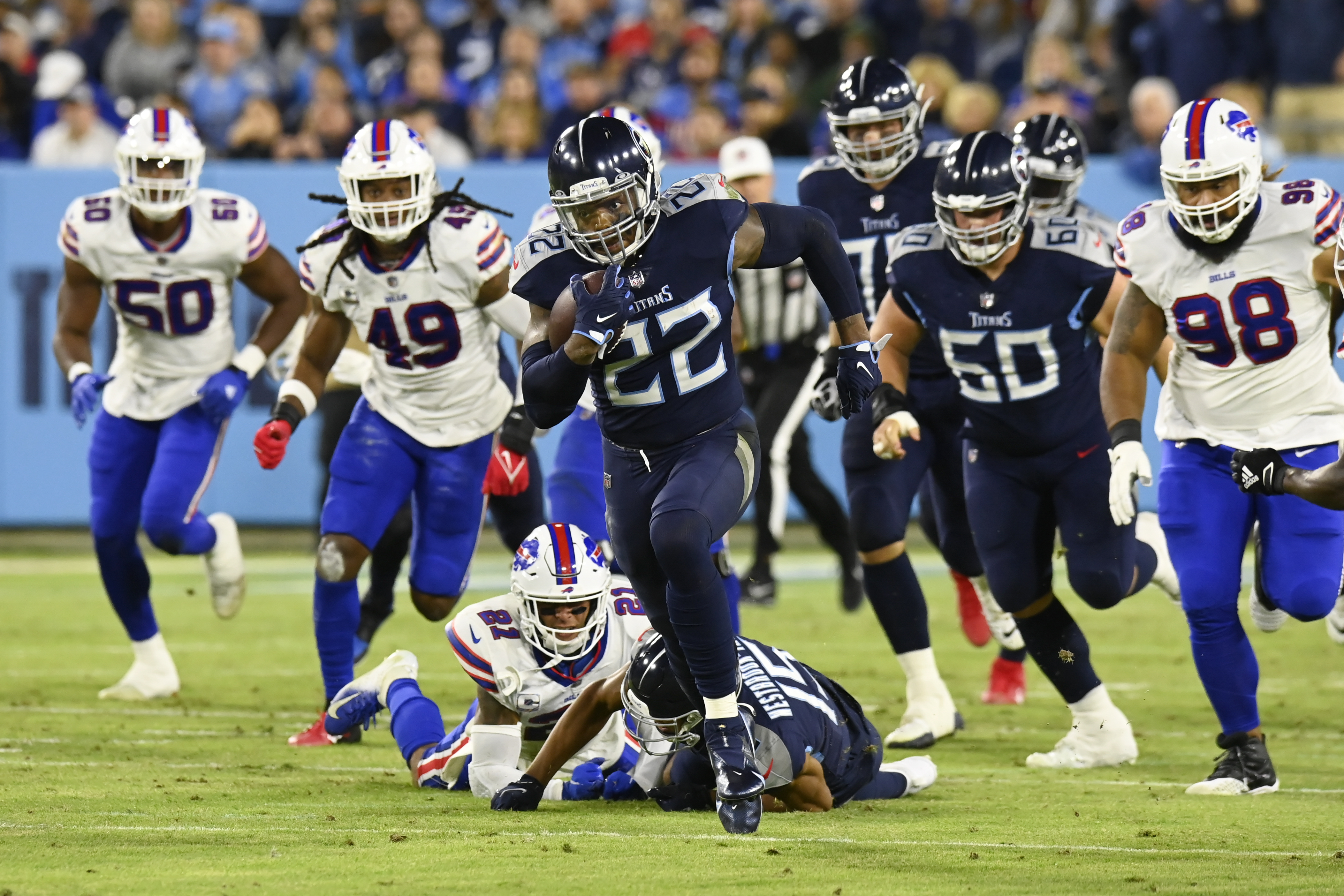 Tennessee Titans defeat Buffalo Bills on Monday Night Football