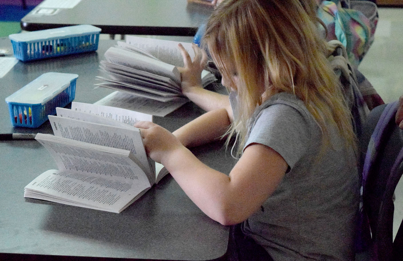 Third-graders in Decatur receive reference book from area club - Vimarsana News