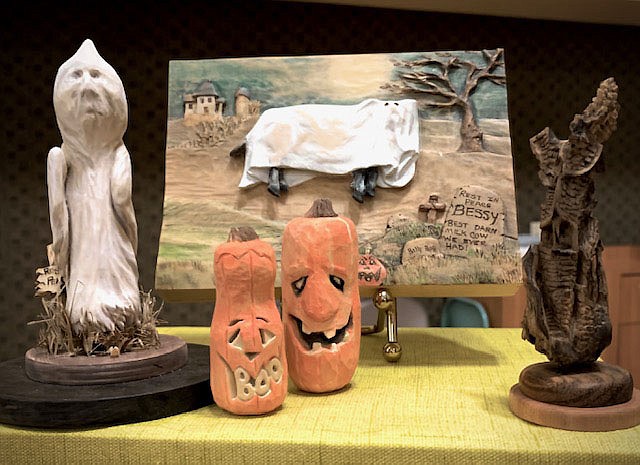 Pennie Boyle also created seasonal sculptures like these. (Courtesy photo)