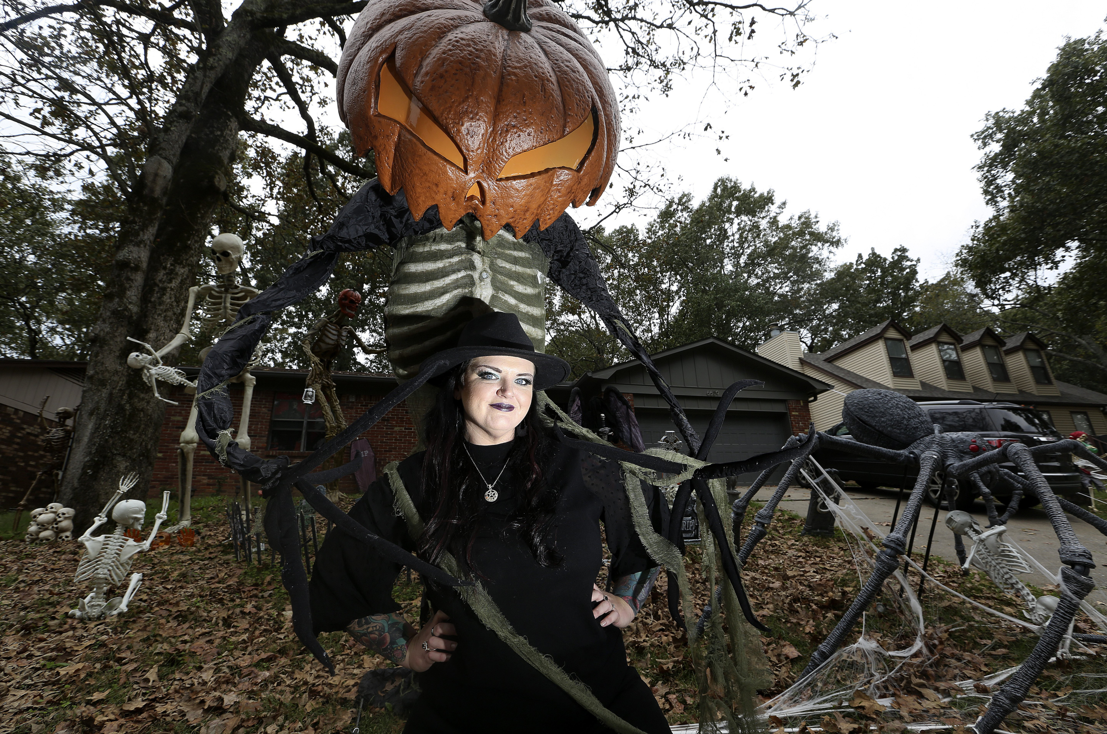 Skeletal escalation: 12-foot-tall skeleton decorations are taking over — and they keep getting bigger - Vimarsana News