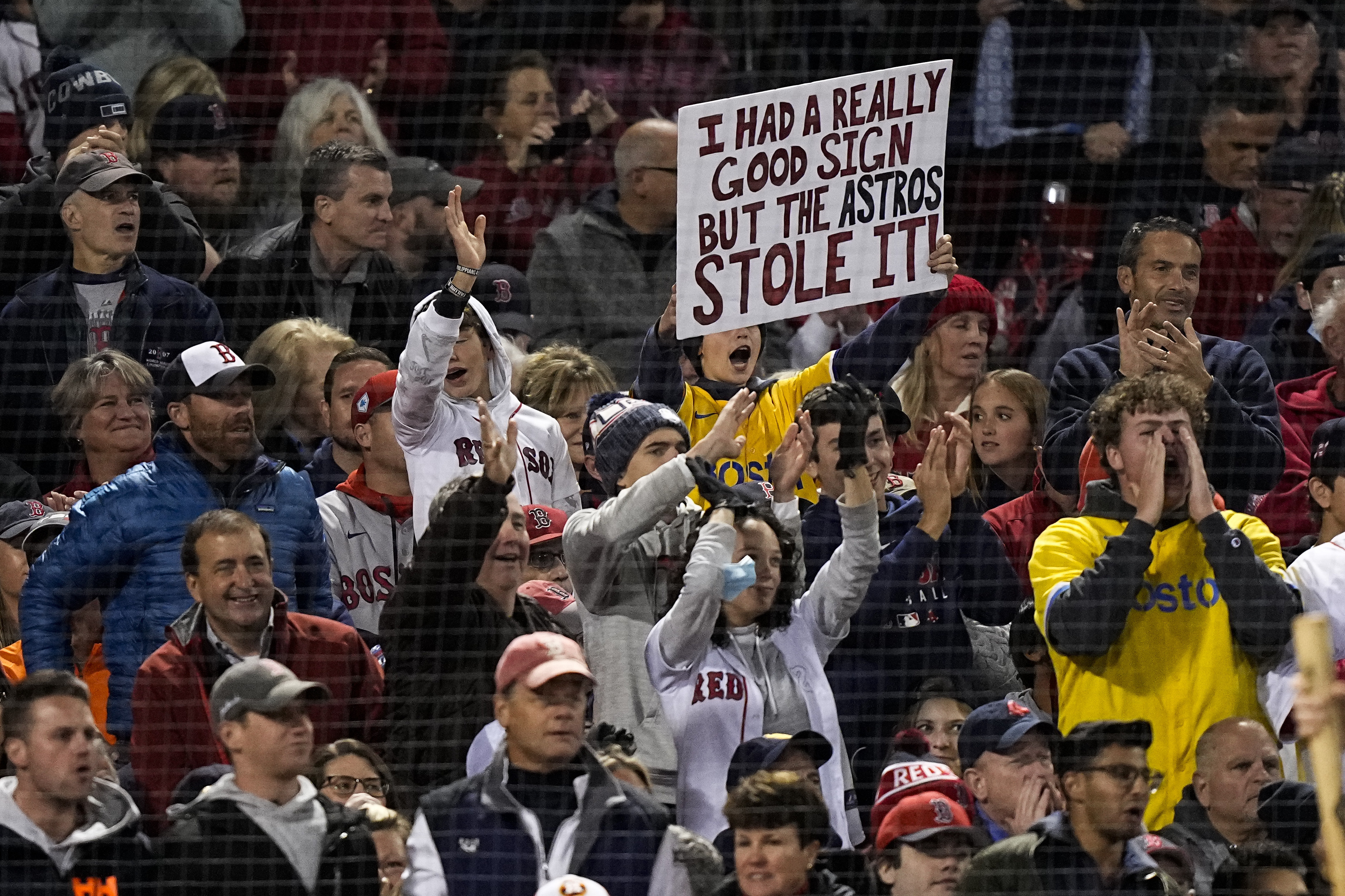 Cheaters? Trash-can talk? Astros' fans can take it