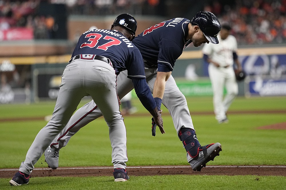 Minute Maid Park's most memorable: Marathon clincher vs. Braves