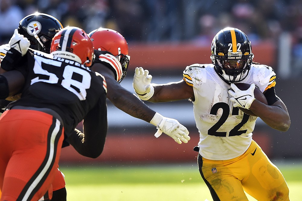 Steelers win despite kicking-game turn