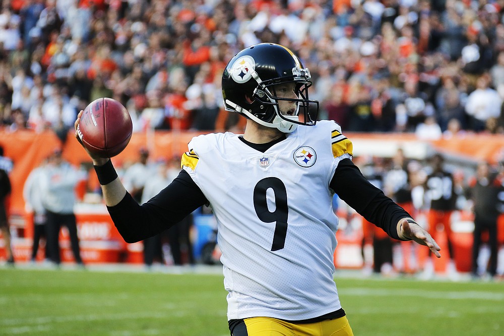 Steelers win despite kicking-game turn