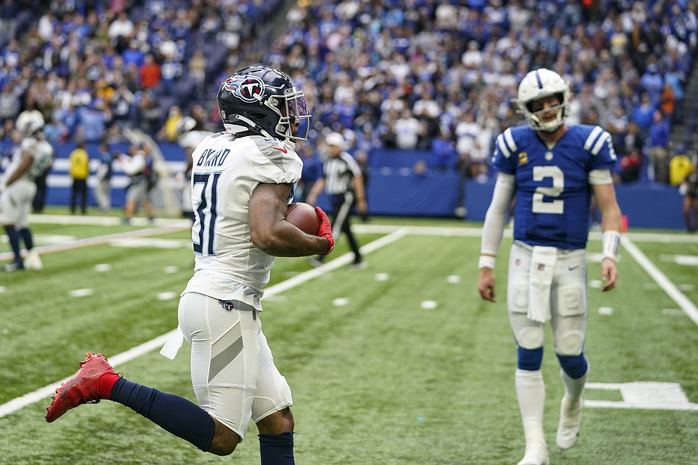 Interception leads to Titans' game-winning FG