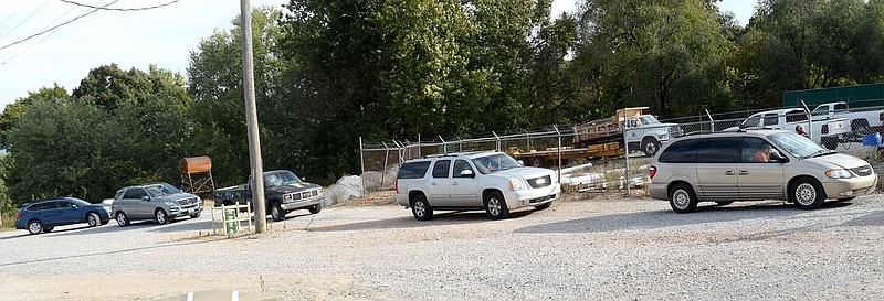 Residents given trees to plant in Decatur | Northwest Arkansas Democrat ...