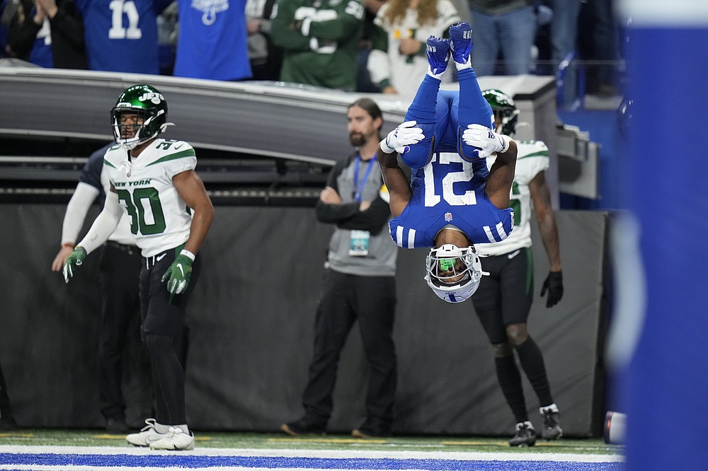 Taylor, ground game help Colts find easy path past Jets - West Hawaii Today