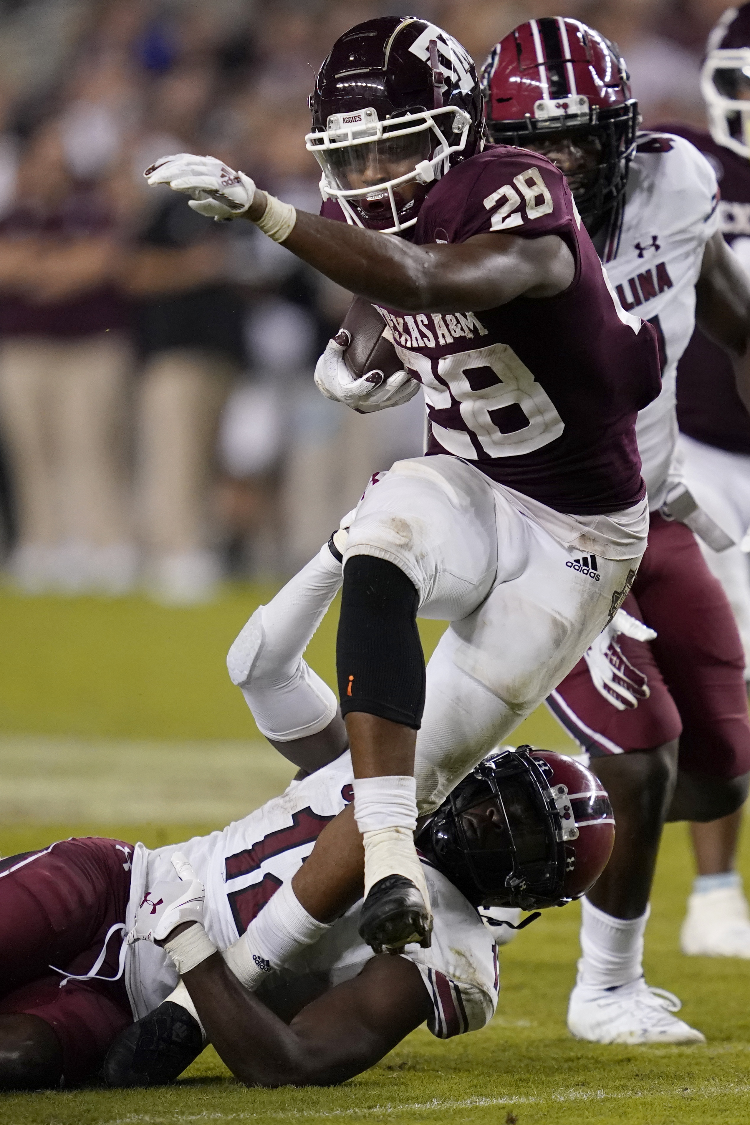 No. 13 Texas A&M out to end home skid against No. 12 Auburn - Vimarsana News
