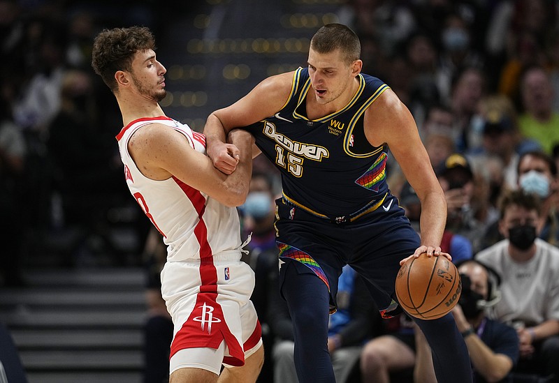 Jokic's block preserves Nuggets' 95-94 win over Rockets