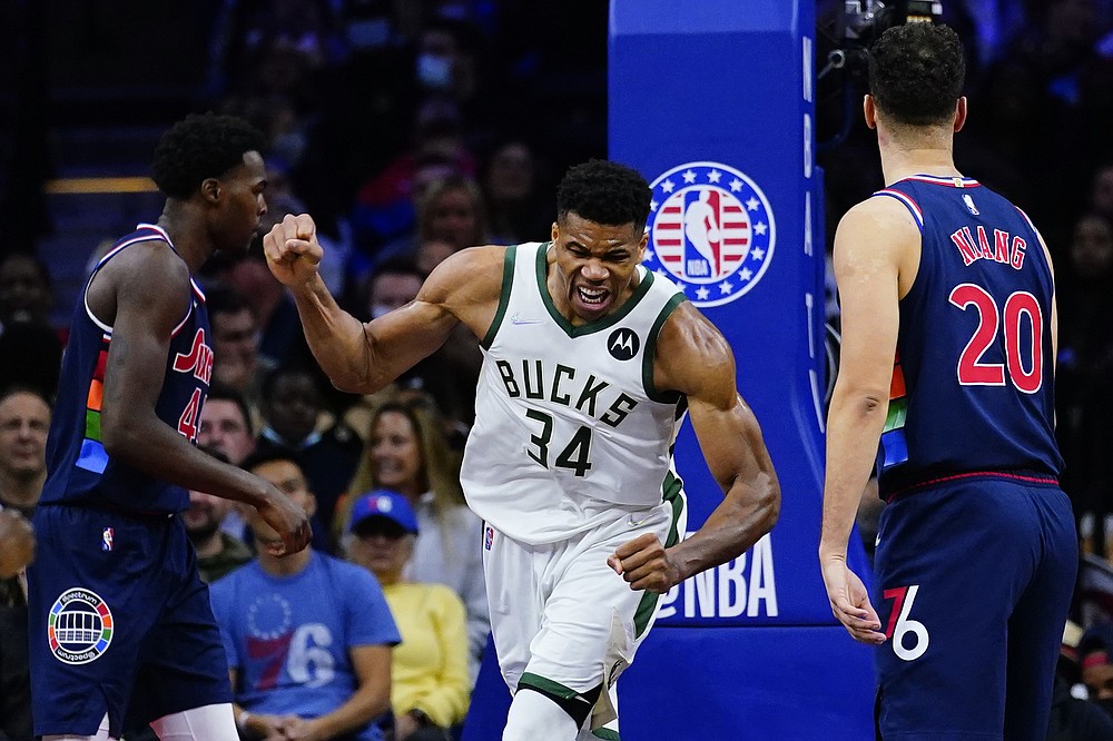 Antetokounmpo, Bucks Hold Off Short-handed 76ers 118-109