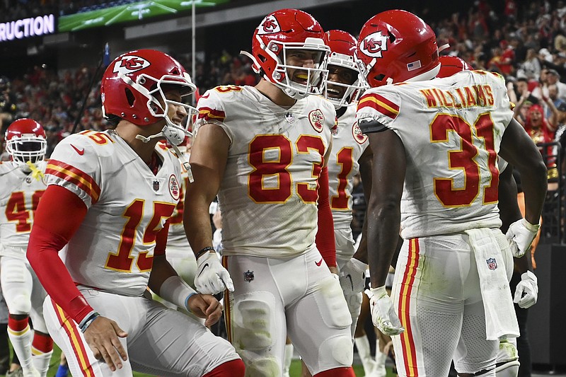 Kansas City Chiefs Top vs. Las Vegas Raiders