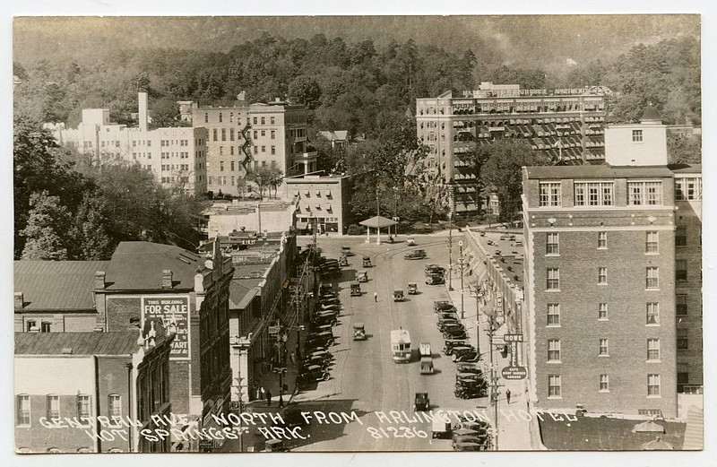 Hot Springs, 1929: The guest in Room 1013 turned their camera north down Central toward its intersection with Park and Whittington avenues.