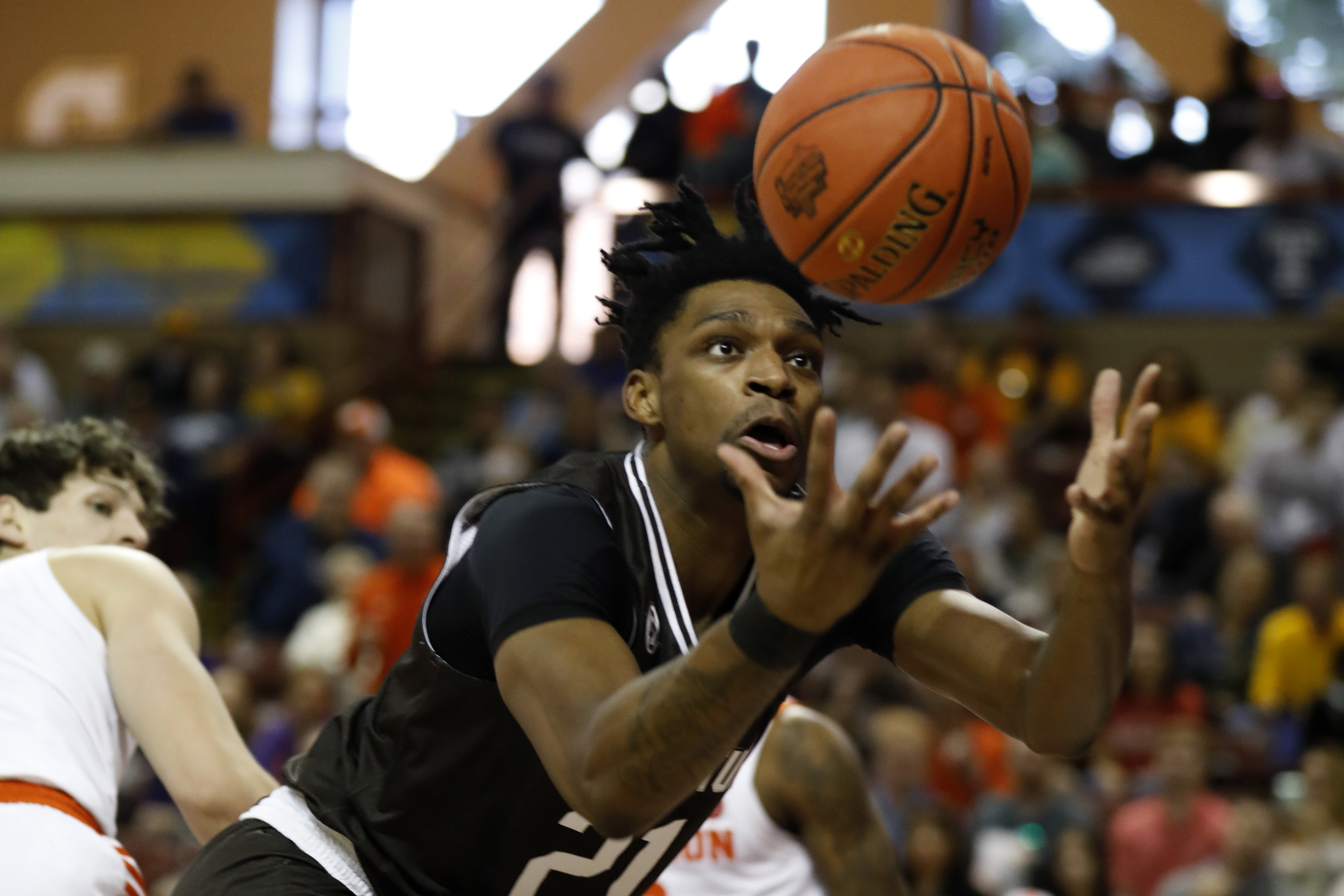 Big 2nd half allows Wildcats to escape - Vimarsana News
