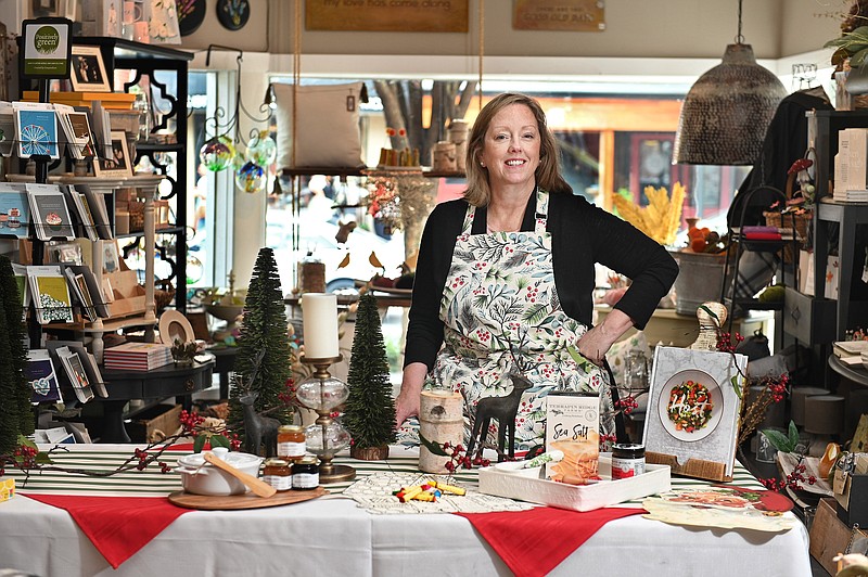 Kathi Gromacki, owner of The Nest on Main in Bel Air, Maryland, gives tips on hosting a holiday party. (Kenneth K. Lam/The Baltimore Sun/TNS)