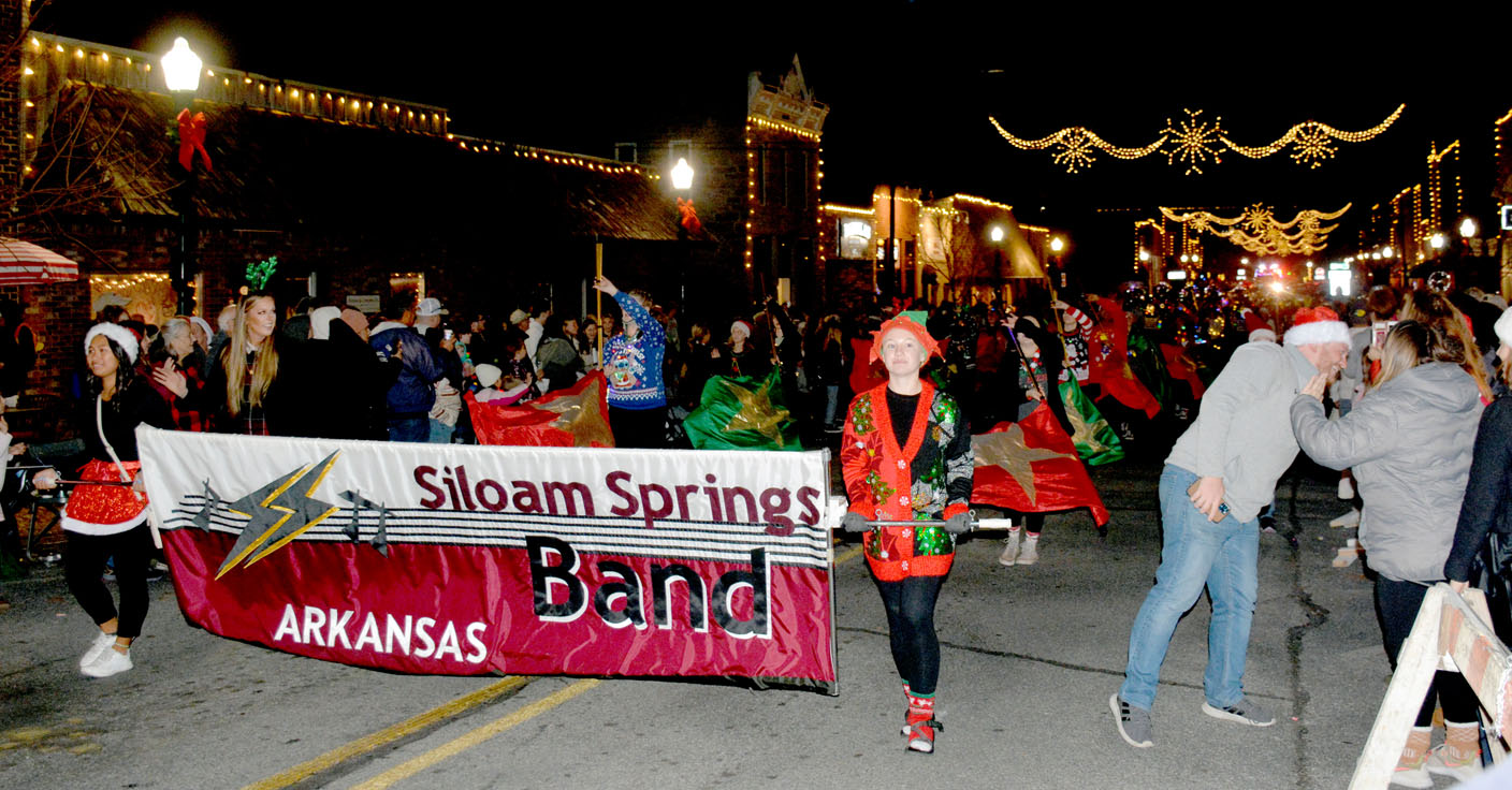 Siloam Springs Christmas Parade 2022 It's Beginning To Look A Lot Like Christmas