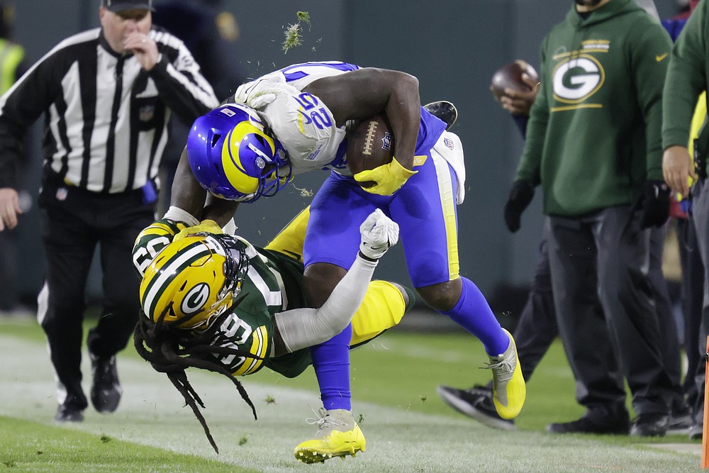 November 28, 2021: Los Angeles Rams wide receiver Odell Beckham Jr. (3)  taking selfies with fans during the NFL football game between the Los  Angeles Rams and the Green Bay Packers at