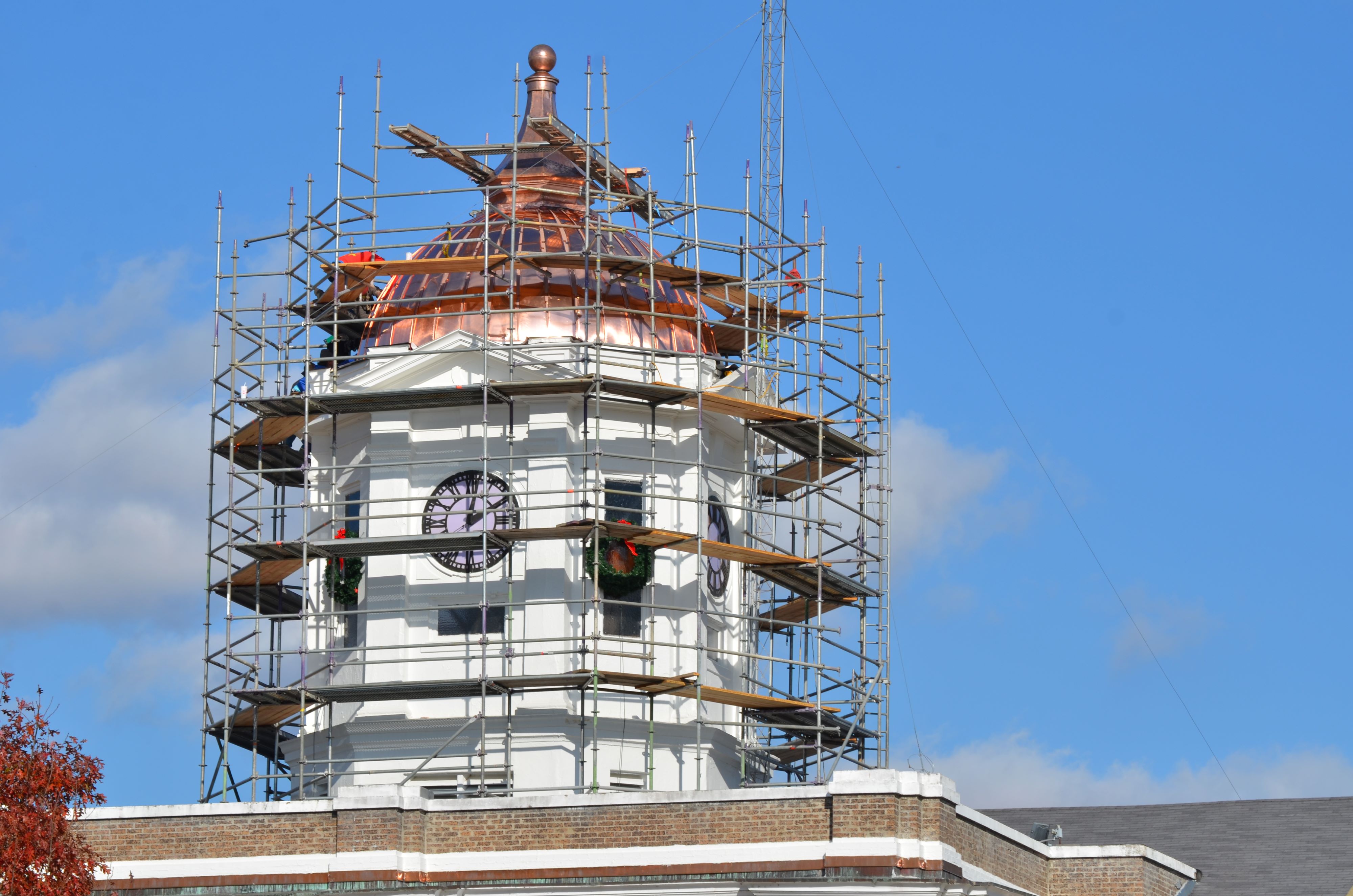 Dallas County Courthouse sees copper dome newly refurbished