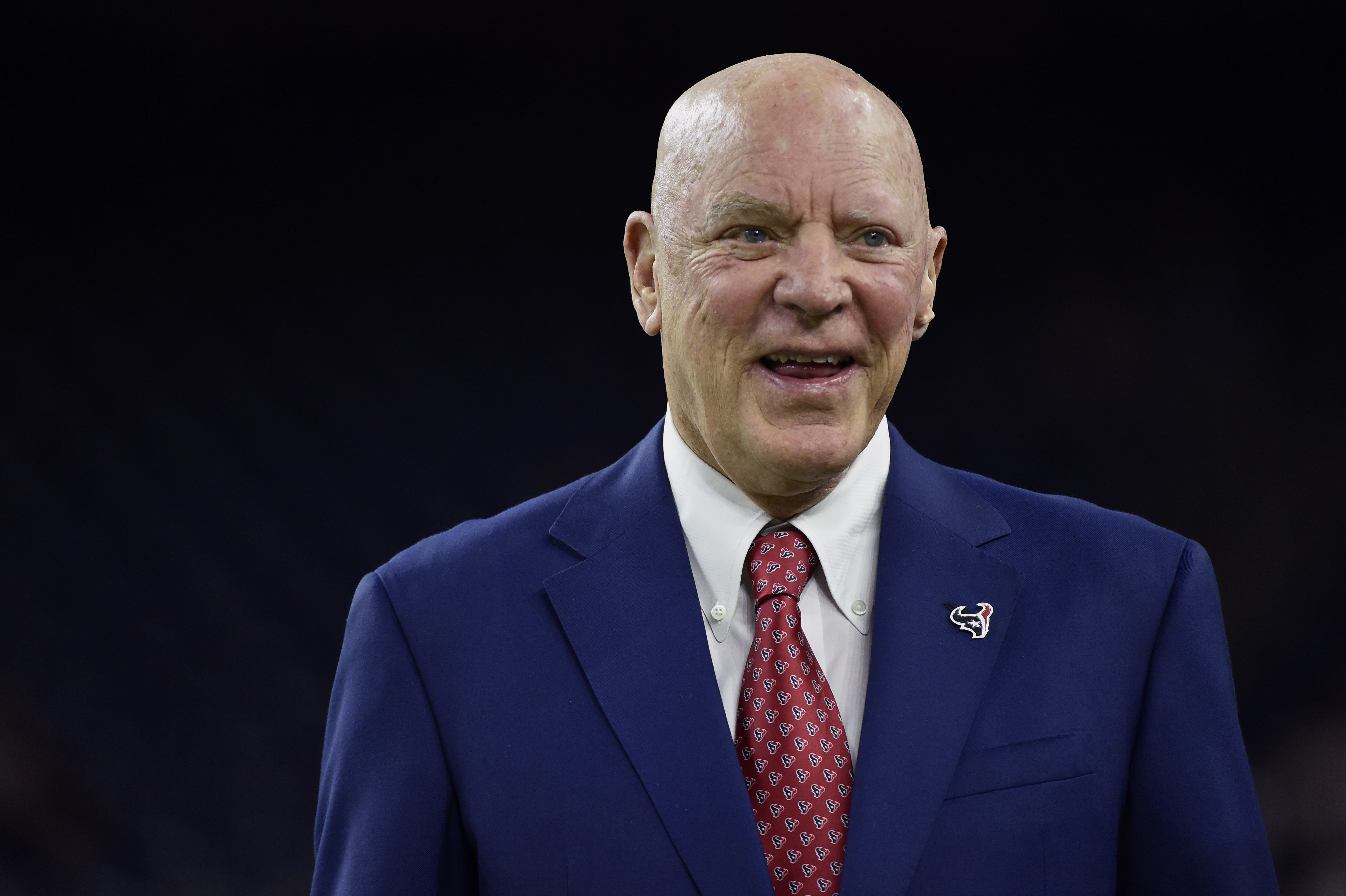 Pipeline: Cascade of white owners has slowed NFL change - Vimarsana News
