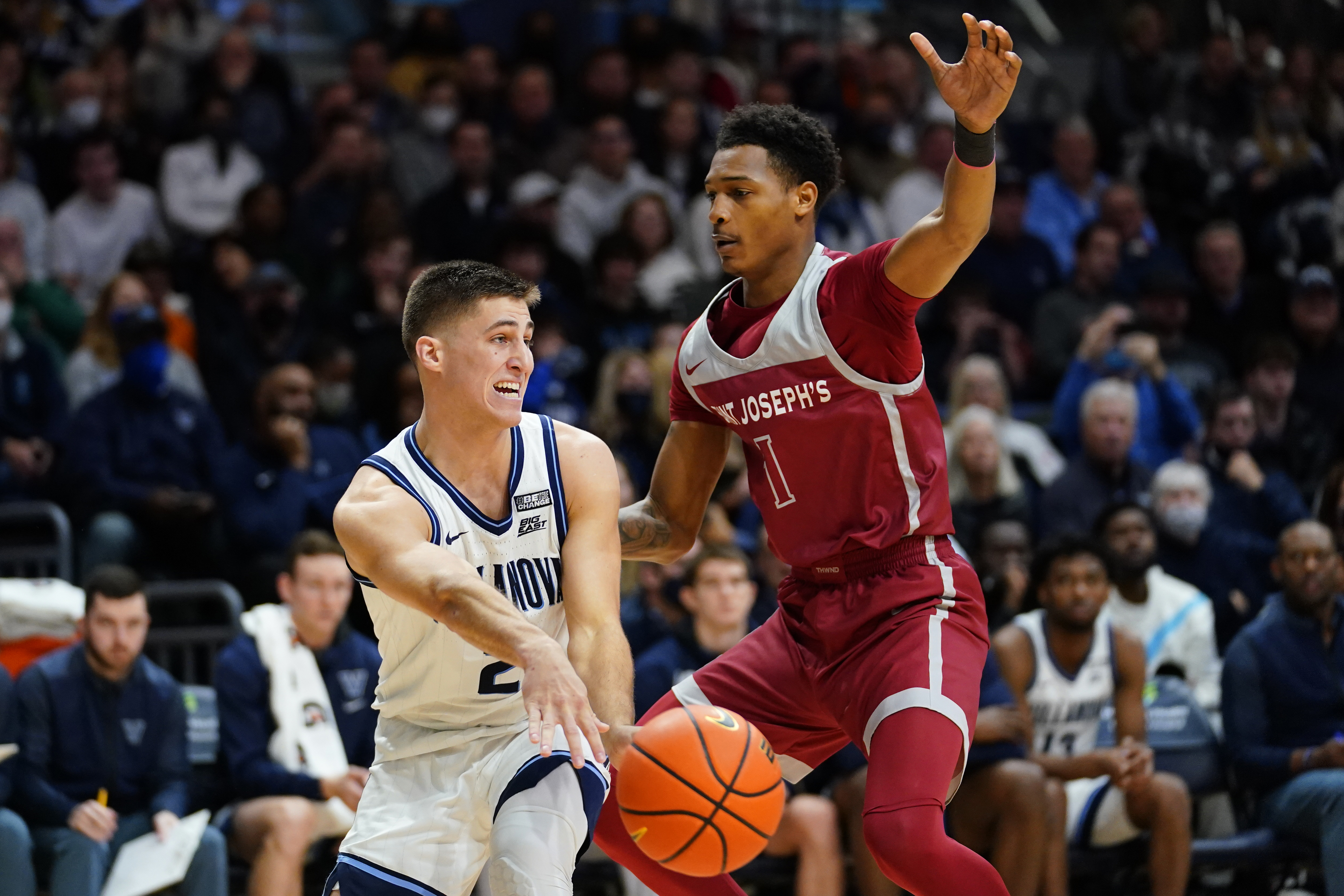 Alabama's three-point shooting stuns Gonzaga - Vimarsana News