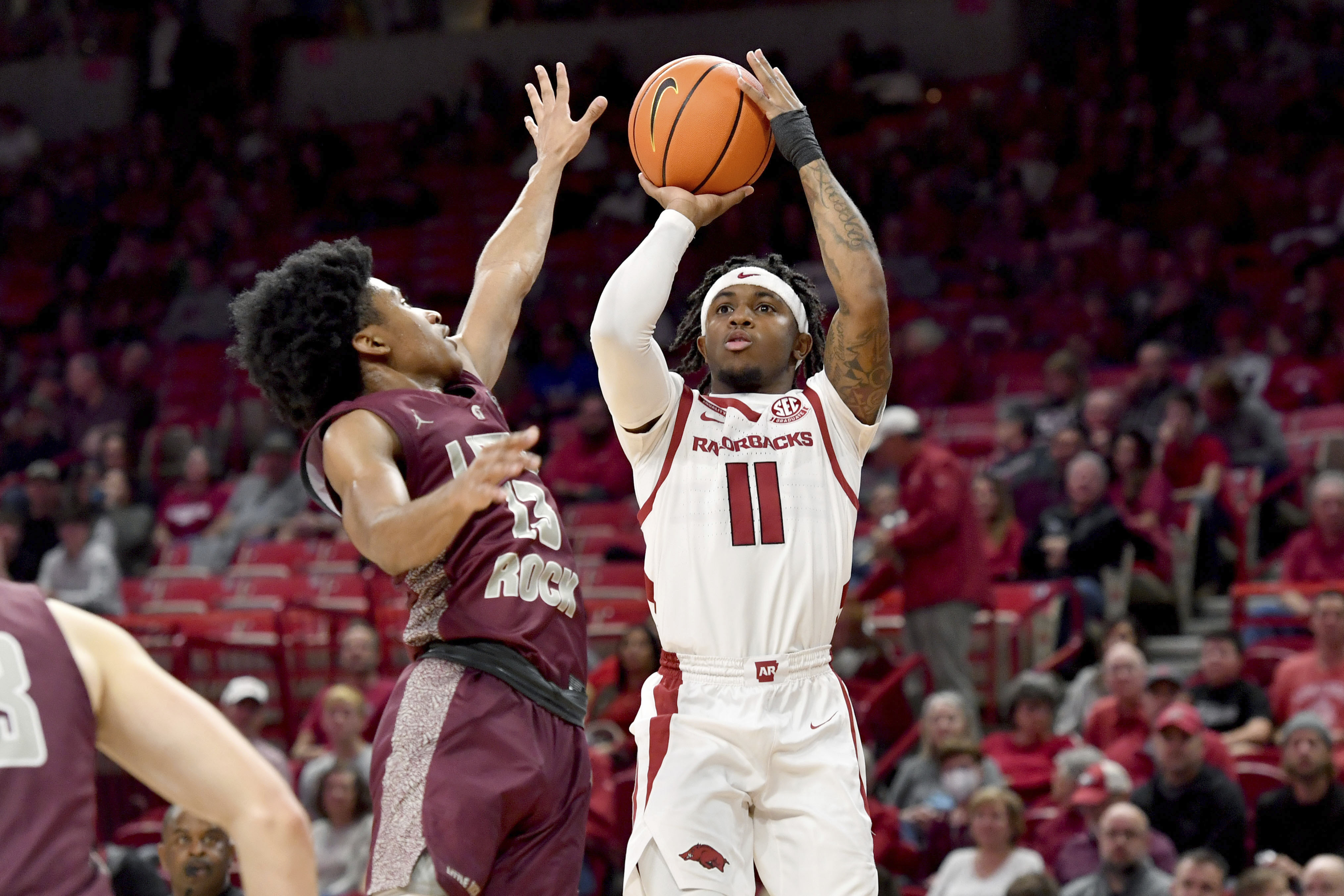 Toney, Notae score 18, No. 10 Hogs beats Little Rock - Vimarsana News