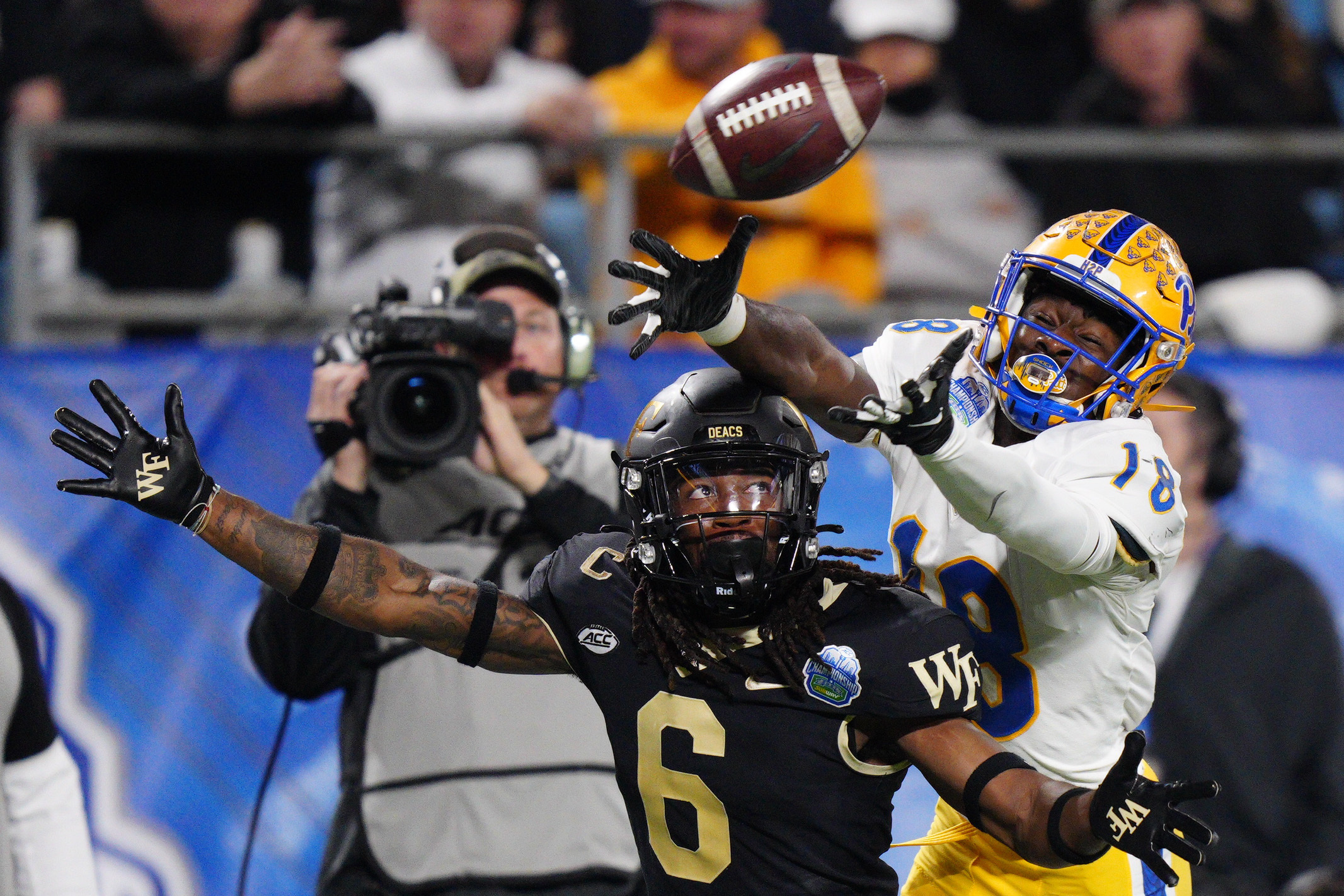 No. 17 Pitt rolls by No. 18 Wake Forest 45-21 for ACC title - Vimarsana News