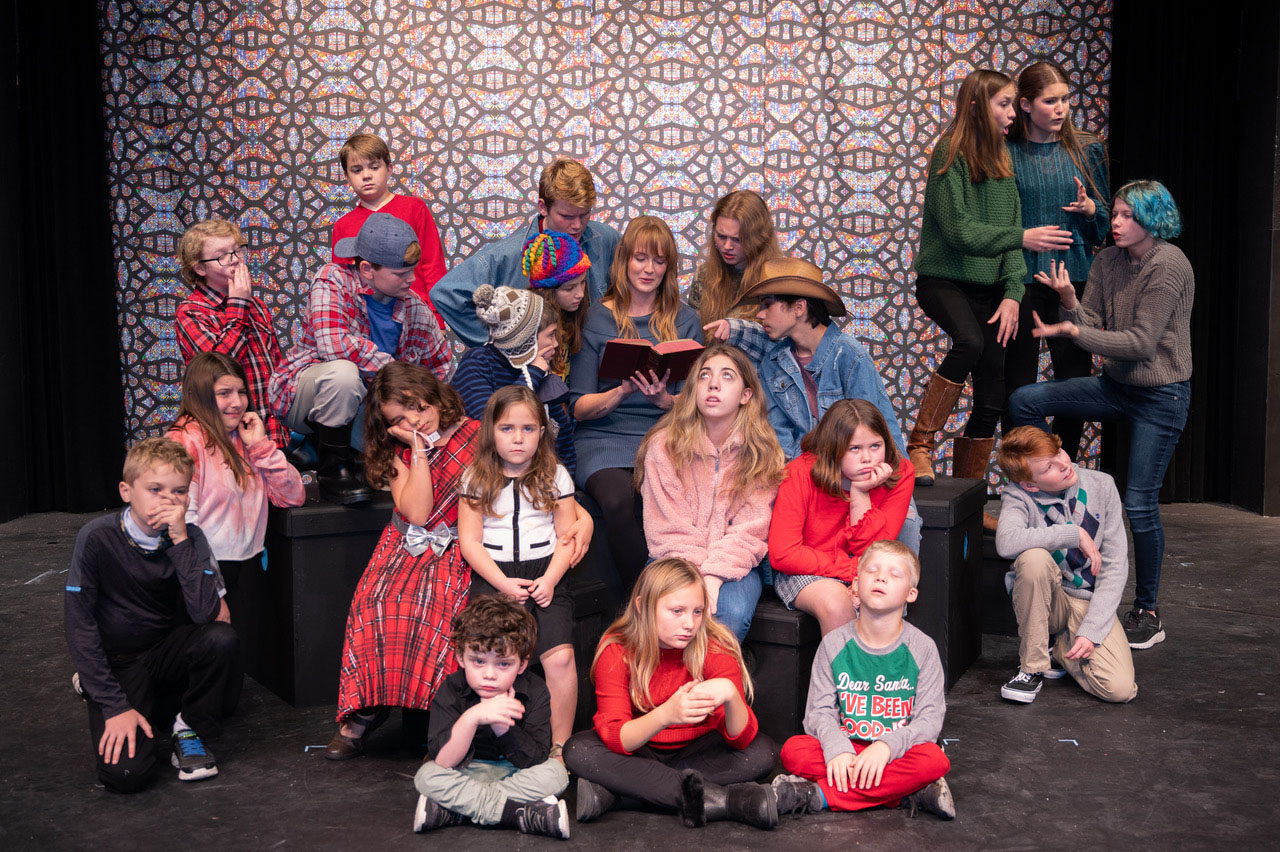 'Tis The Season: Arts Live lifts spirits with Christmas mystery - Vimarsana News
