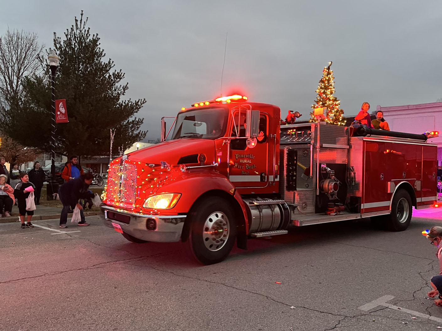 Annual Pineville Lighted Christmas Parade Takes Place Dec. 4 McDonald