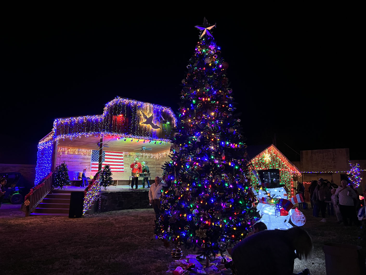 Annual Pineville Lighted Christmas Parade Takes Place Dec. 4 McDonald