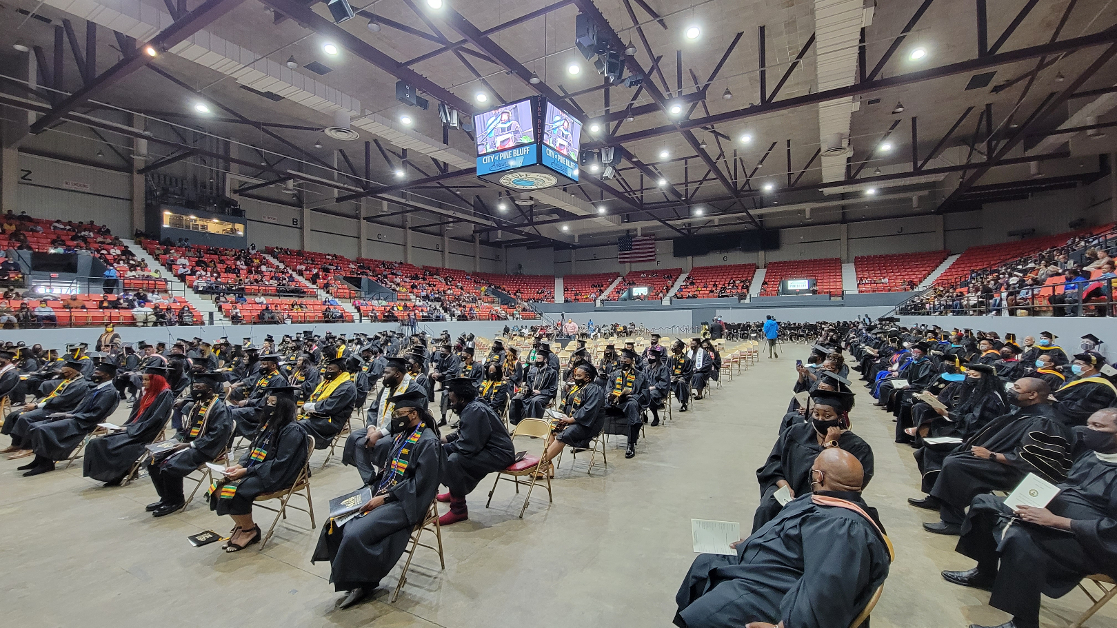 Park police chief rouses UAPB grads The Arkansas DemocratGazette