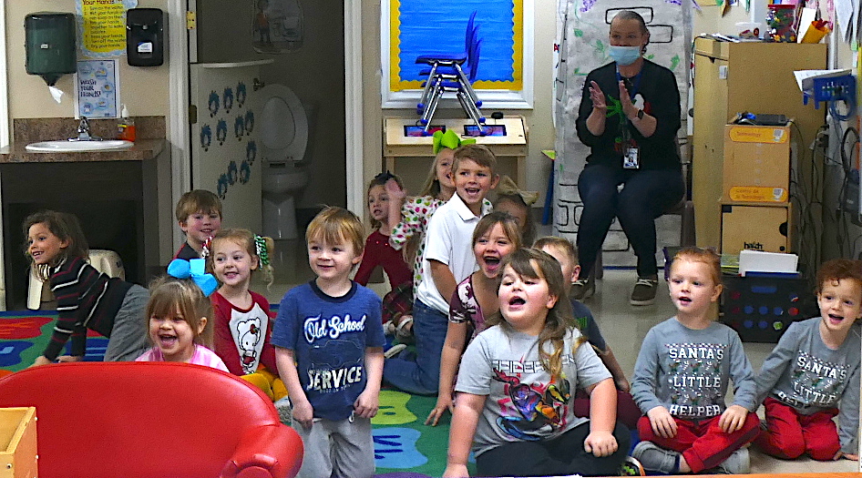 Santa comes to Bloomberg pre-K - Vimarsana News
